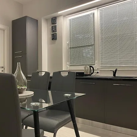 Otium / E Morrovalle