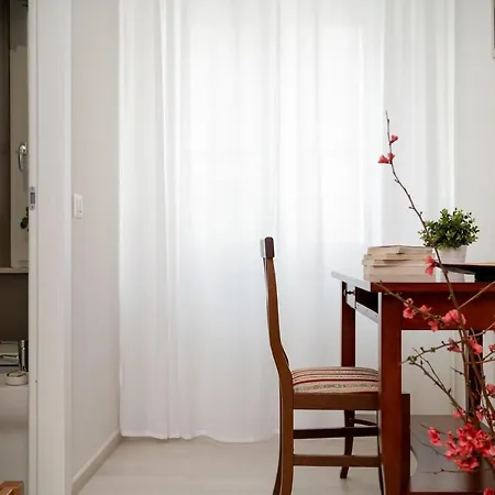 Otium / E Guest house *
