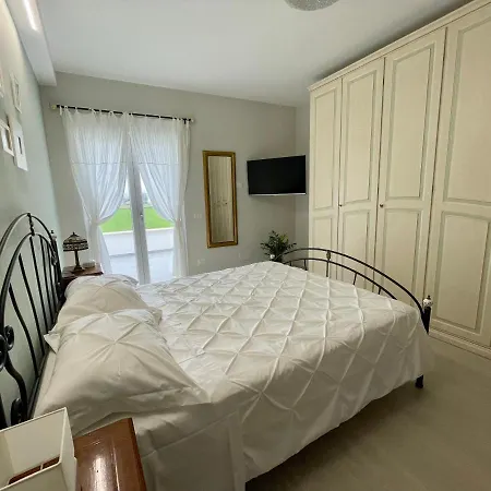 Otium / E Guest house *