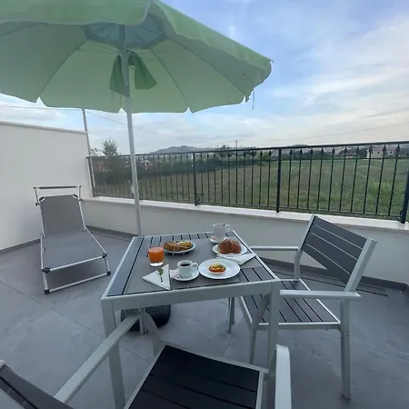 Otium / E Guest house Morrovalle