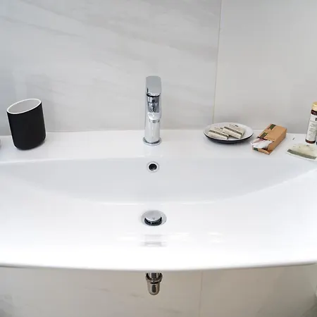 Otium / E Πανσιόν 4*